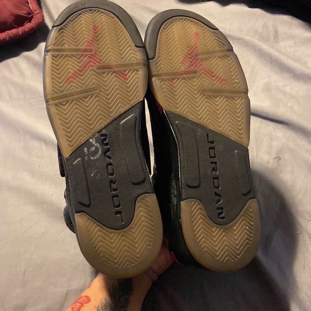 Shoes - Picture 4 of 5